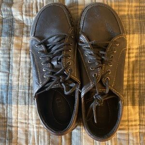 Black Leather Hawkeye Women’s Shoes. 9 1/2